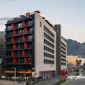 Otel Radisson Red V&a Waterfront